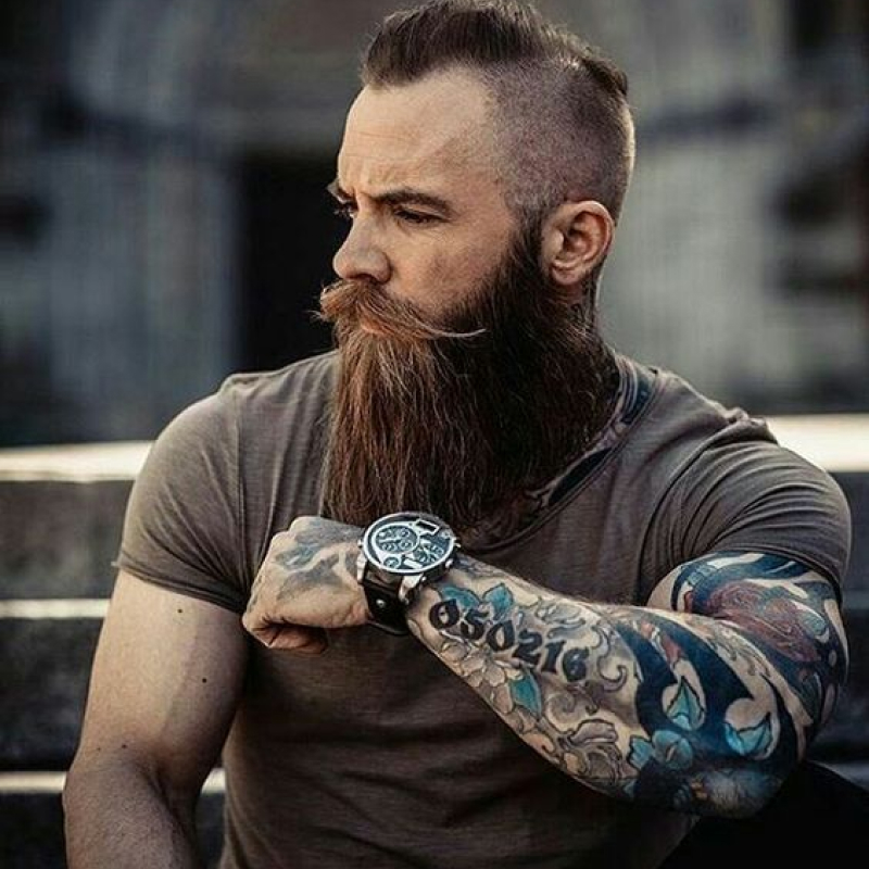 barba grande lenhador