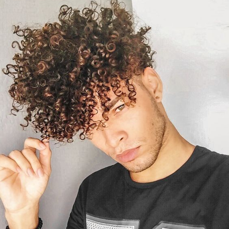 Corte de Cabelo Masculino Longo Cacheado