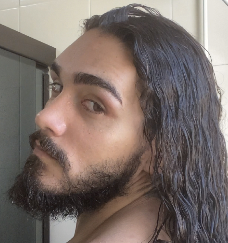sobrancelha masculina