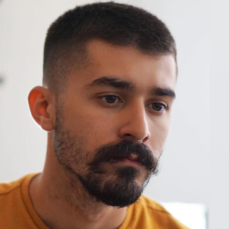 corte de cabelo masculino raspado