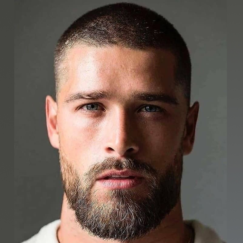 corte de cabelo masculino raspado