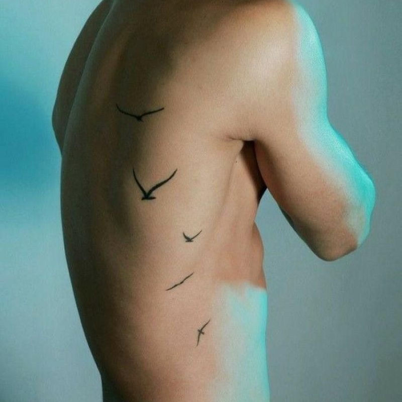 tatuagem masculina nas costas 