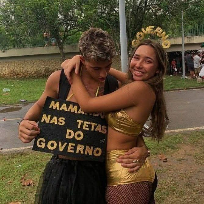 Fantasia de casal para carnaval