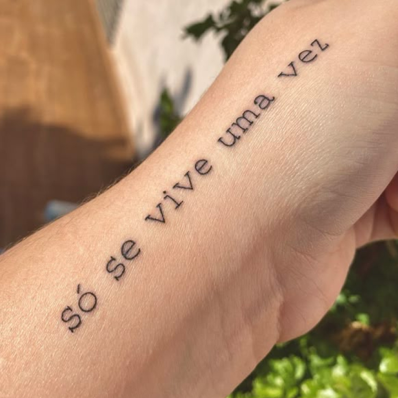 Tatuagem Masculina frase