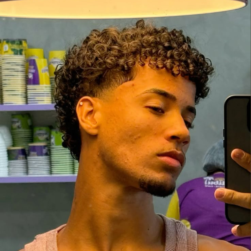 taper fade cacheado