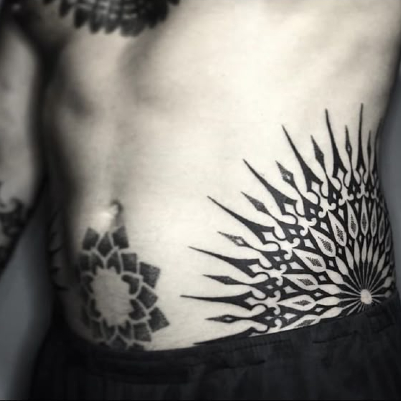 Tatuagem na costela Masculina