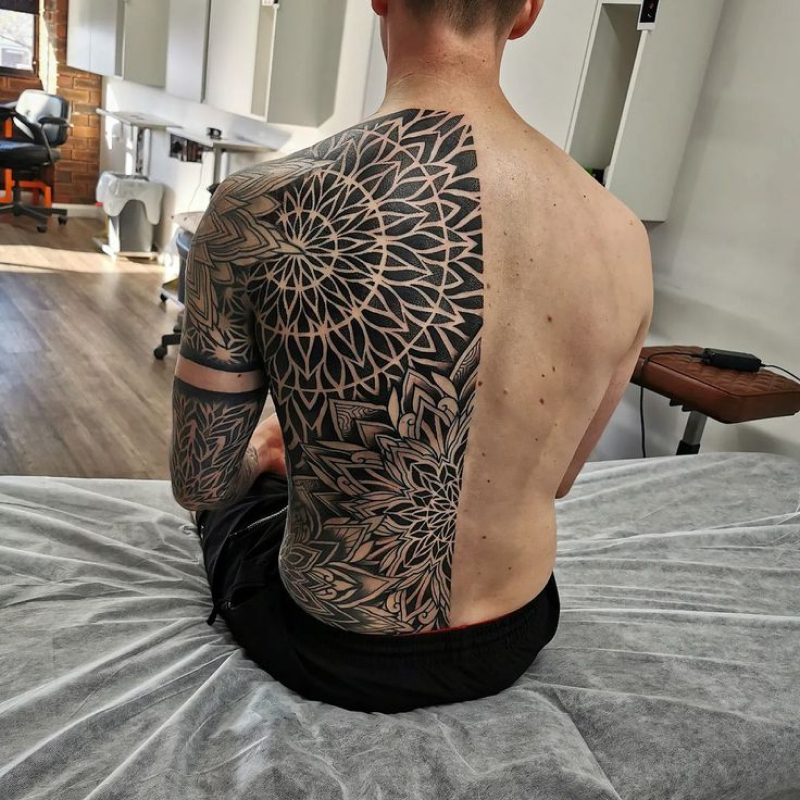 Tatuagem na costela Masculina