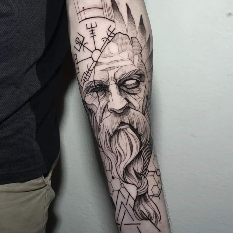Tatuagem no braço masculina